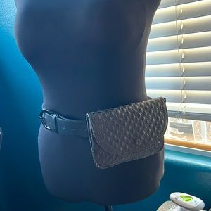 Vince Camuto waist bag